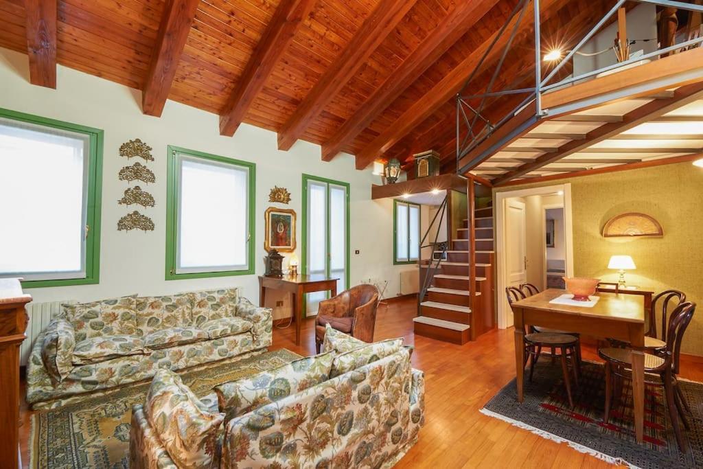 Appartement Ca' Del Pittore In Dorsoduro, Elegant Fine Arts District Venise